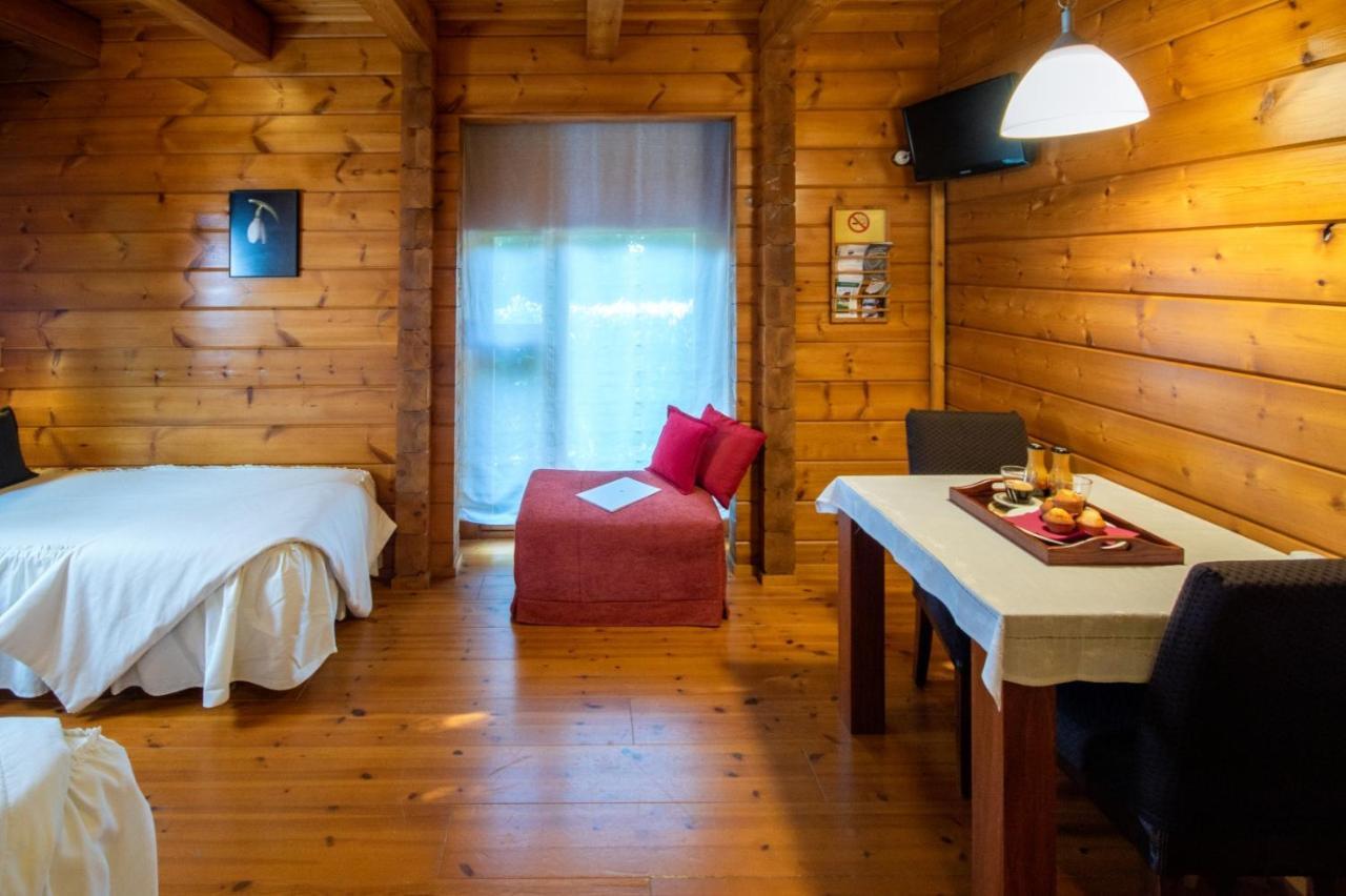 Hotel Somlom - Eco Friendly Montseny Sant Esteve De Palautordera Buitenkant foto